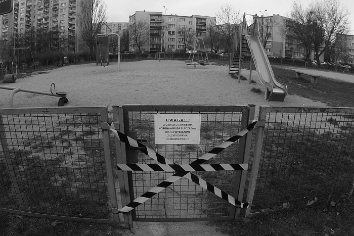 House arrest for the whole society